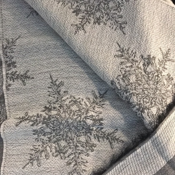 Gray & White Scarf - Made in Italy - Picture 5 of 6